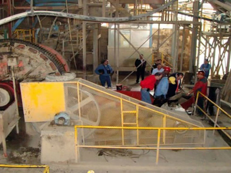 Se duplican en tres años empleos en la minería