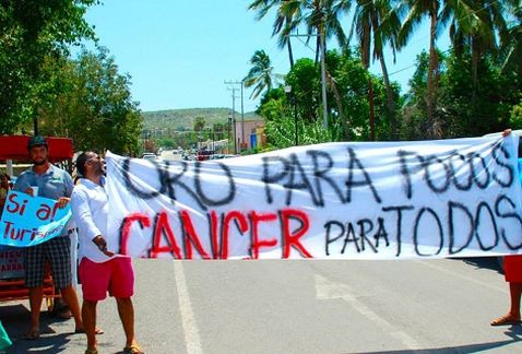 Plantón de pobladores contra extracción de oro en BCS
