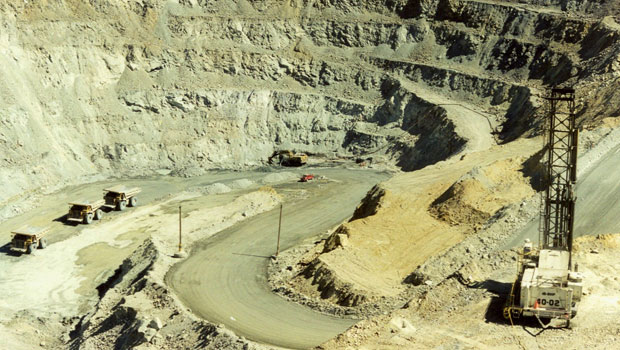 Minería, moderno Atila