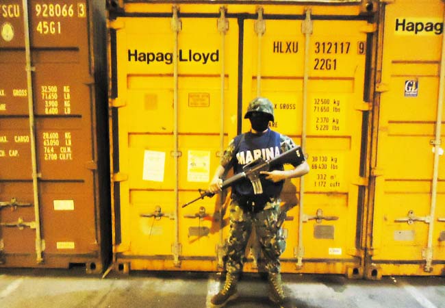 Chinos sacaron ilegalmente hierro de Michoacán por “descontrol total” de autoridades