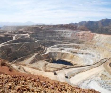Afectados por derrame marchan por Hermosillo
