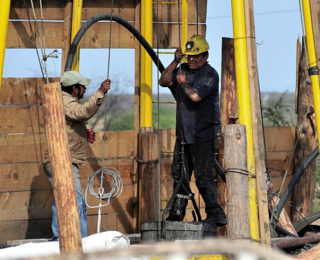 Mineros de México confirman contactos entre empresas y cárteles para operar