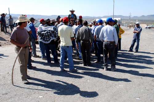 Detienen a 10 ejidatarios por impedir obras en tierras vendidas a Goldcorp
