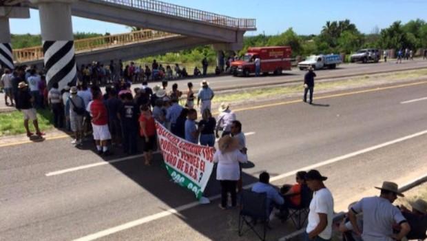 (VIDEO) 3cer día de protestas contra minera Los Cardones; cierran carretera y aeropuerto