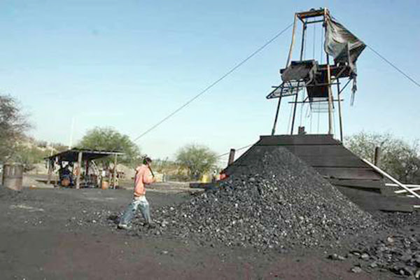 Cierran 9 minas de carbón en Coahuila