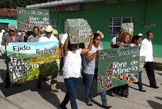 Marchan contra mineras en el Istmo de Tehuantepec