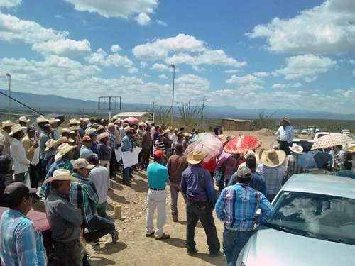 Campesinos de Mazapil denuncian contaminación de mantos freáticos