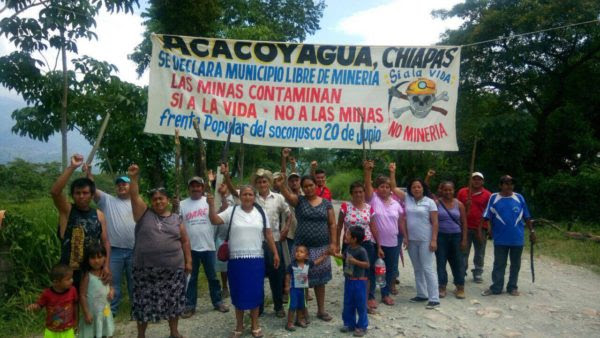 Ejidatarios bloquean carreteras en Chiapas