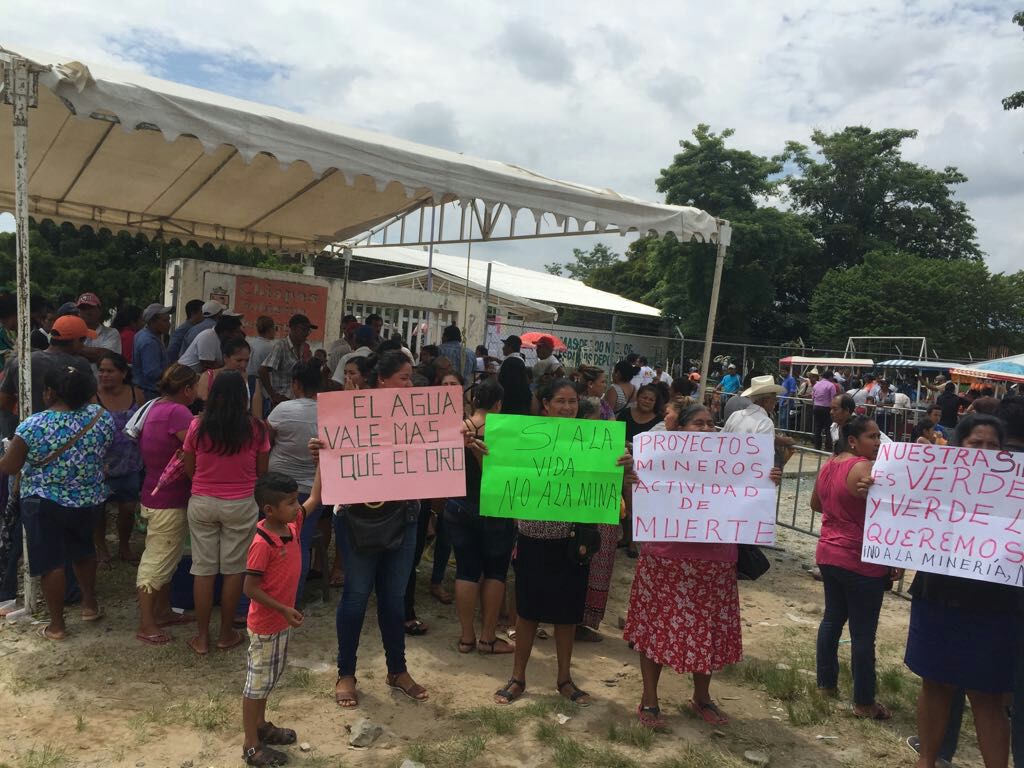 Defensores y defensoras de la costa de Chiapas exigen el cese de la minería ante el Gobernador