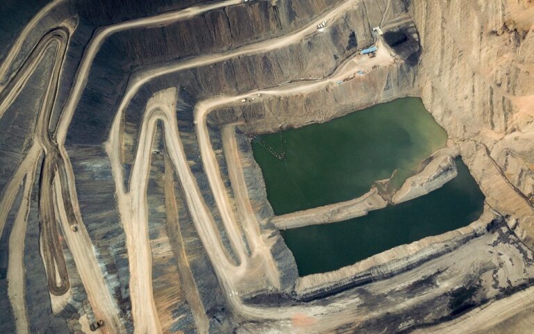Confinamiento, desplazamiento y despojo de las comunidades por la minería en La Guajira, revela informe del Cinep