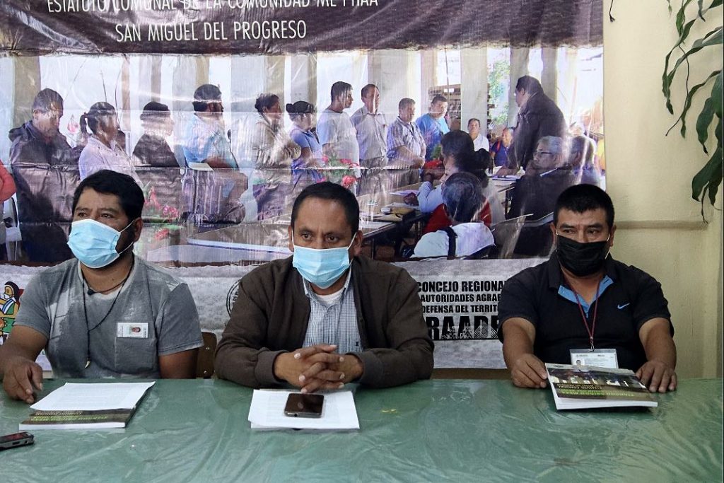 Solicitan autoridades de Júba Wajiín la inscripción de su estatuto comunal en lengua me’phaa