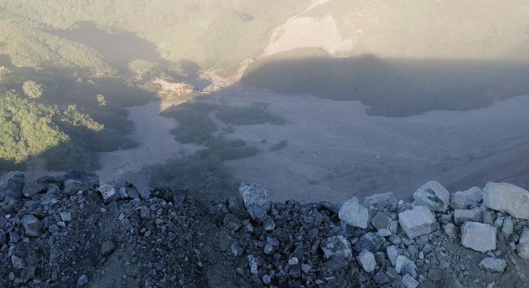 El Naranjal y La Parota se suman a las quejas por daños ambientales de Peña Colorada (Vídeos)